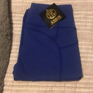 Til You Collapse Heart Booty Legging NWT